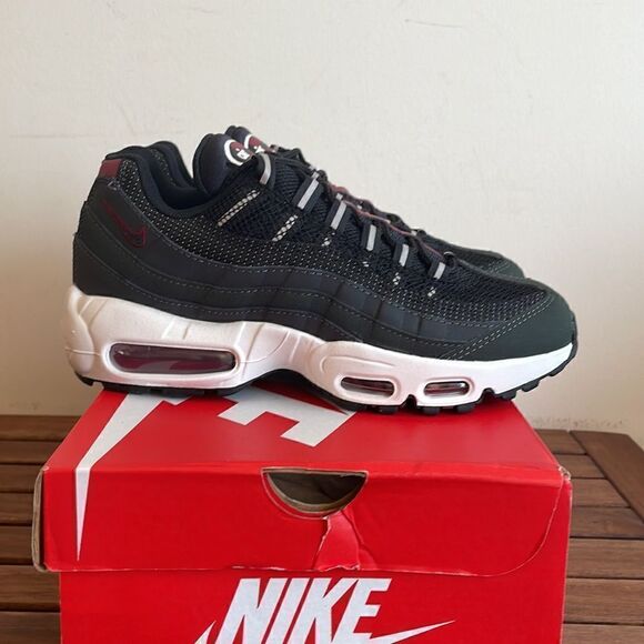 Nike Air Max 95 Essential Anthracite Team Red Men6/Women 7.5(DQ3982-001)MSRP$175 - Picture 9 of 14